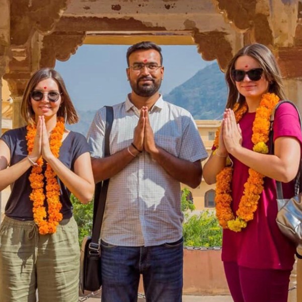 Дипендра  Путешествия и туризм:  Гиды  Индия (Союзная территория Дели, Дели)