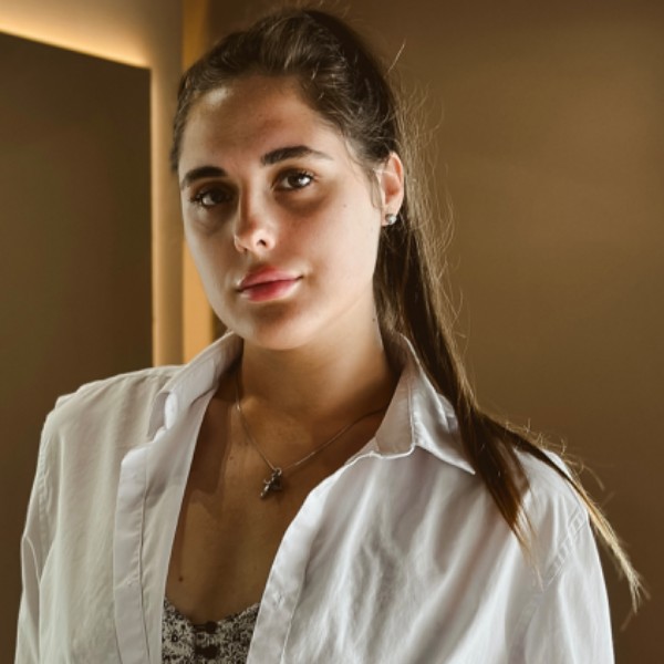 Анастасия Попович  Мастера красоты:  Парикмахерские услуги  Испания (Каталония, Барселона)