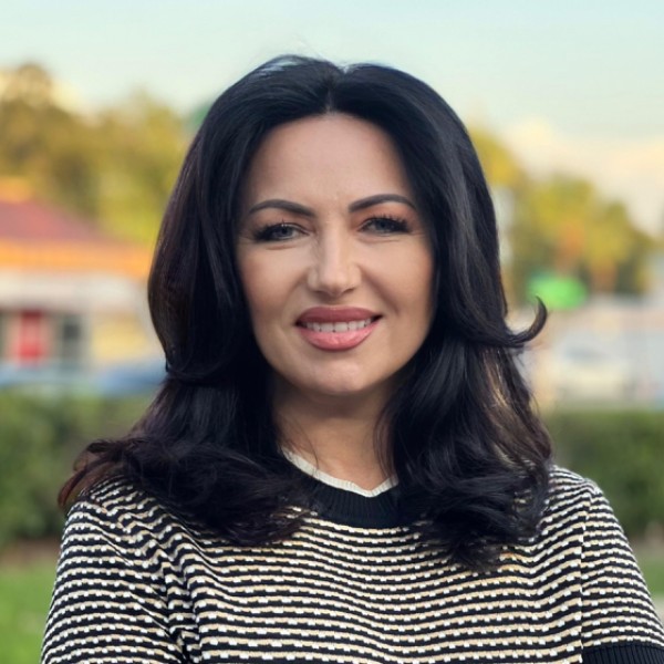 Nadiia Gryb  Юристы и консультанты:  Нотариусы  США (Флорида, Тампа)