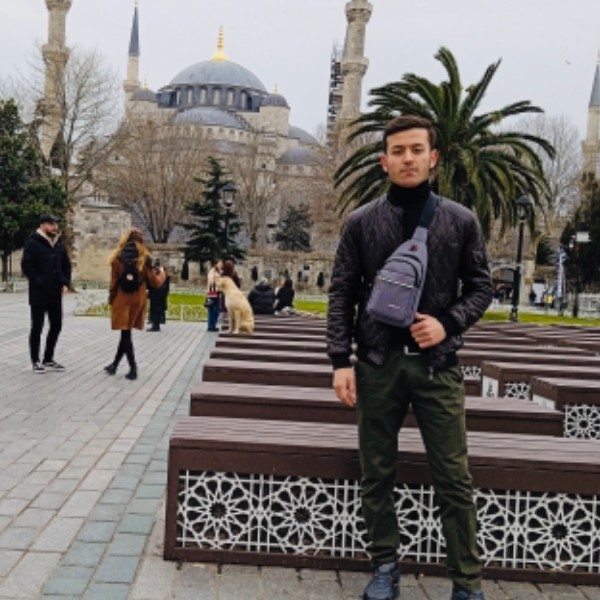 Behruz  Образование:  Учеба за границей  Турция (Измир, Борнова)