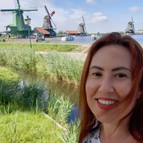 Нидерланды: Tania - Гиды